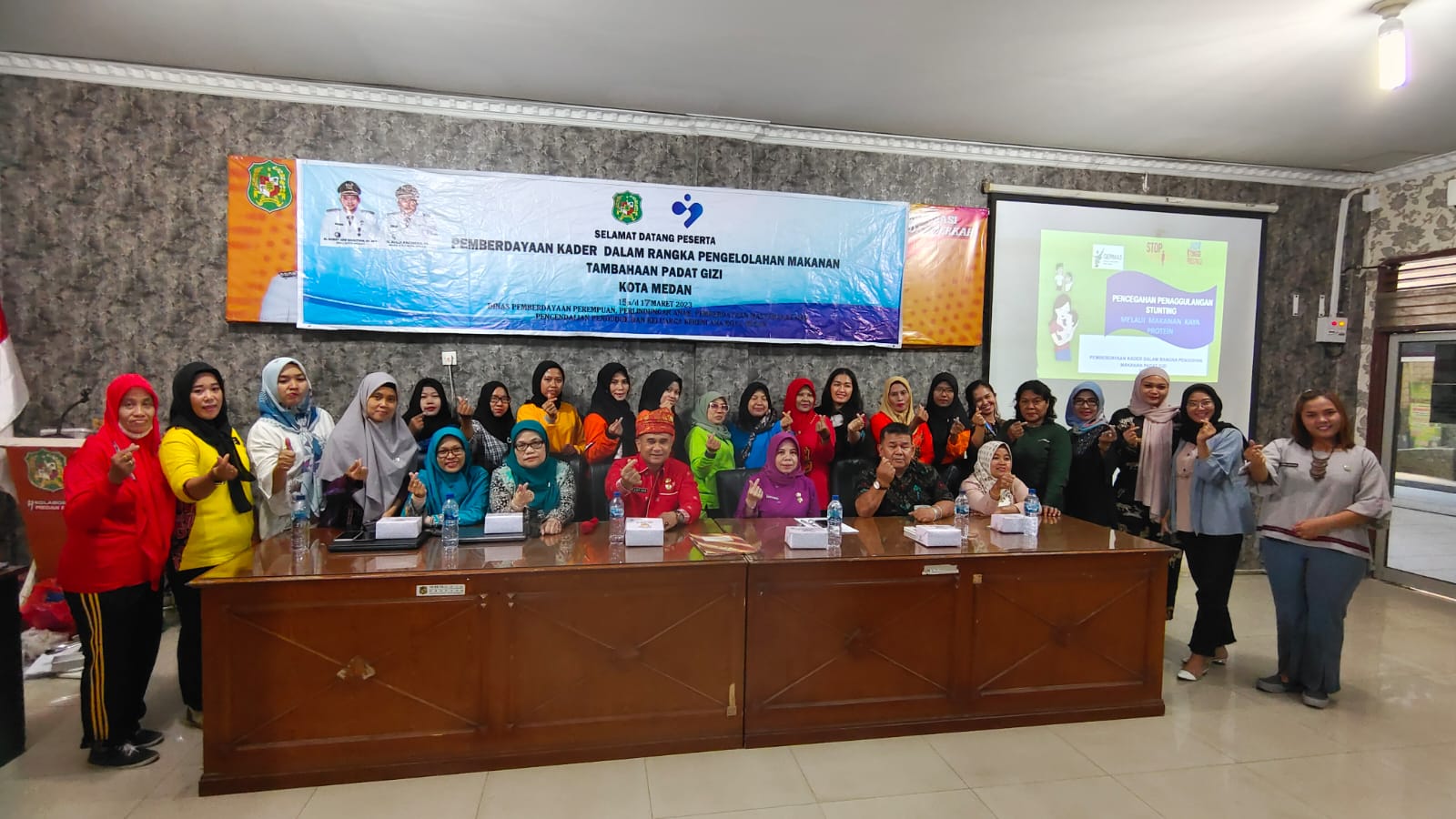 Pemberdayaan Kader Dalam Rangka Pengelolahan Makanan Tambahan Padat Gizi Kota Medan oleh Dinas Pemberdayaan Perempuan, Perlindungan Anak, Pemberdayaan Masyarakat dan Pengendalian Penduduk dan Keluarga Berencana Kota Medan (17